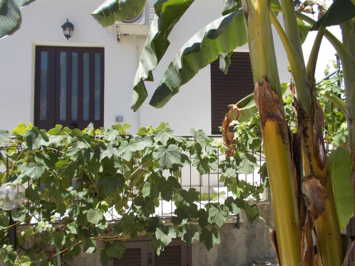 טאורמינה Villa Il Melograno מראה חיצוני תמונה
